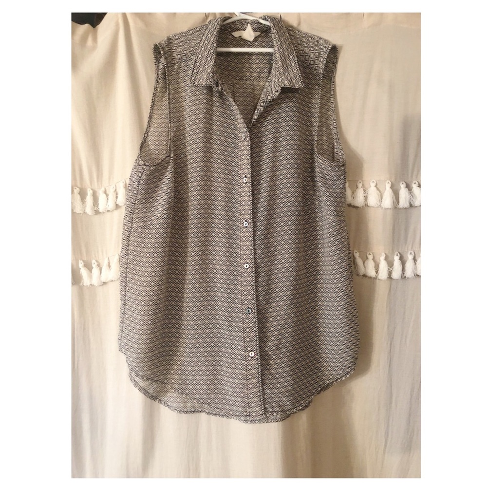 H&M sleeveless ladies top